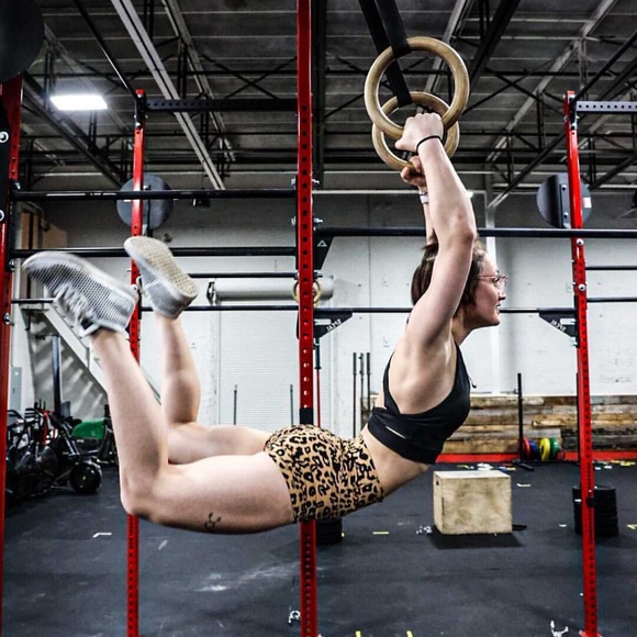 Athletic shorts - Picture 4 of 5